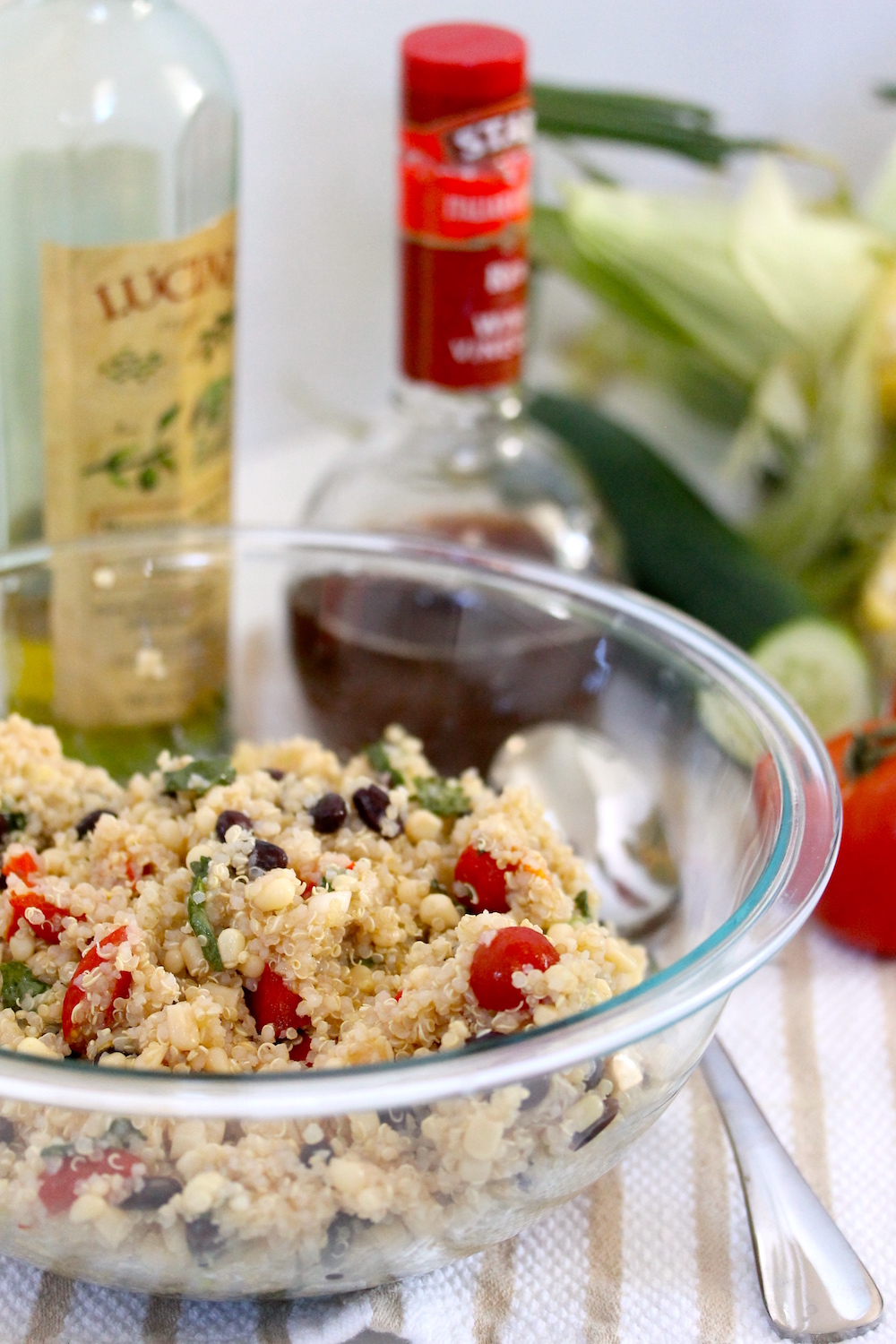 Quinoa & Vegetable Salad with Red Wine Vinaigrette MyThirtySpot