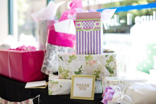 Bridal Shower Gift Etiquette Guests Should Know