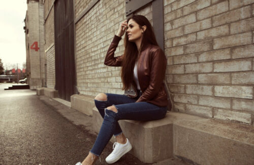 What Outfits To Wear With A Bomber Jacket