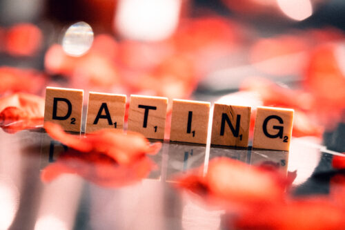 Dating in the Era of Instant Social Media Feedback